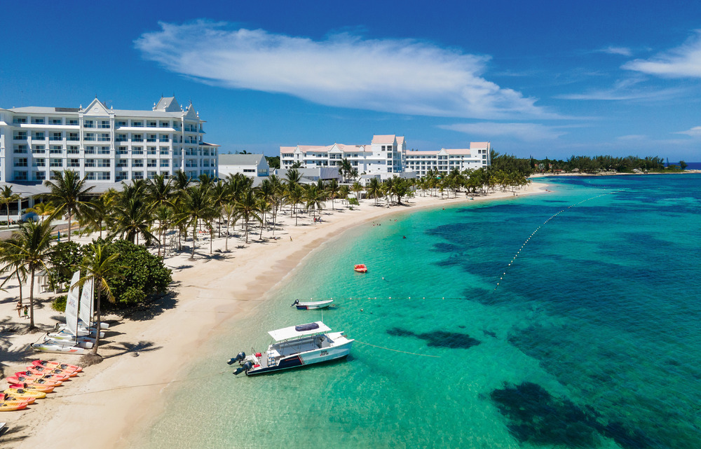 A stunning white beachfront hotel in Jamaica—an ideal choice for a beautiful destination wedding at an excellent price.
