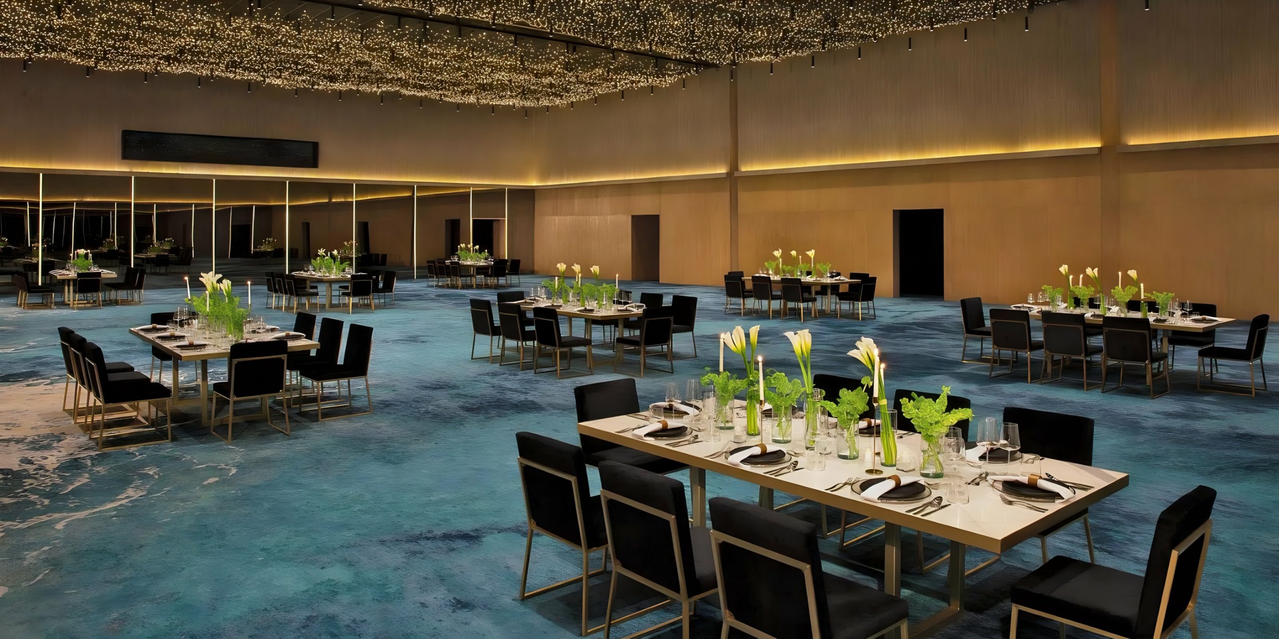 Elegant destination wedding reception at the Ballroom at Dreams Vista Cancun Golf & Spa Resort Cancún, Q.R., Mexico