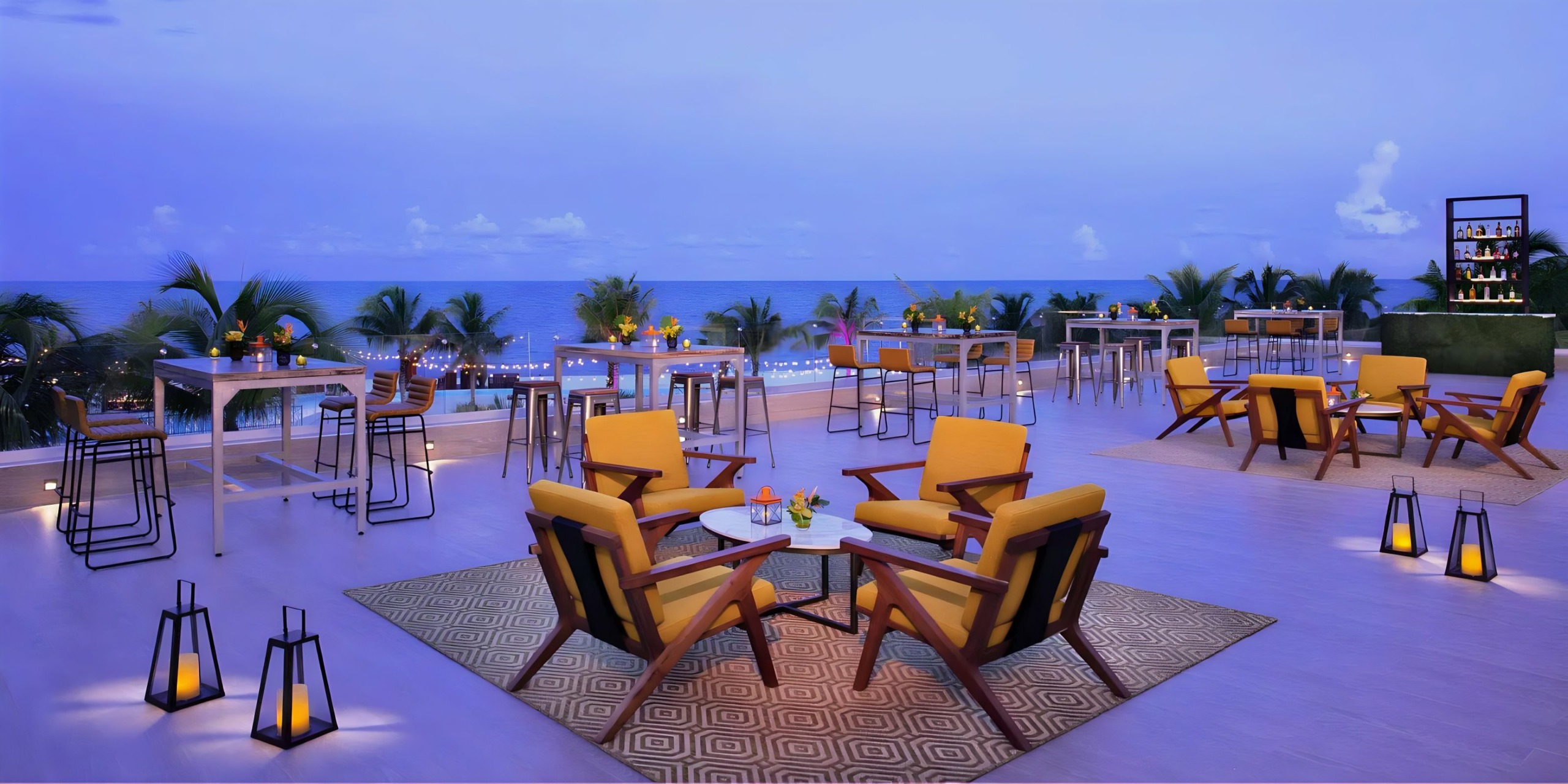Dreams Natura - Rooftop / Terrace Blue Water lounge