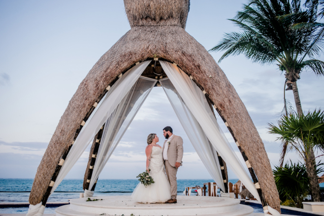 dreams riviera cancun destination wedding gazebo all-inclusive wedding packages destify couple cancun