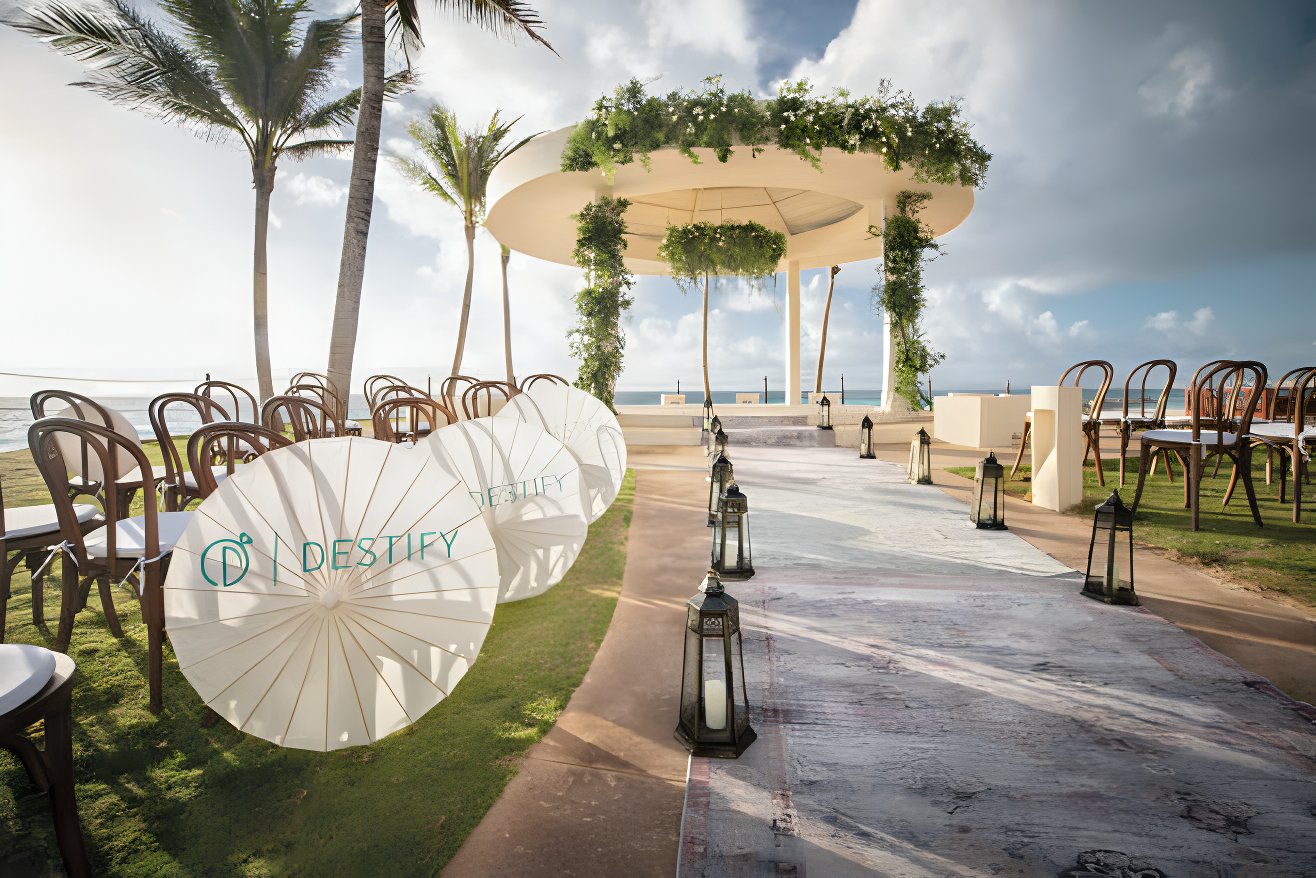 picturesque places to host luxury destination weddings hyatt ziva cancun mexico gazebo