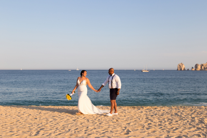 los cabos mexico destination wedding couple beach mexico all-inclusive RIU santa fe panorama