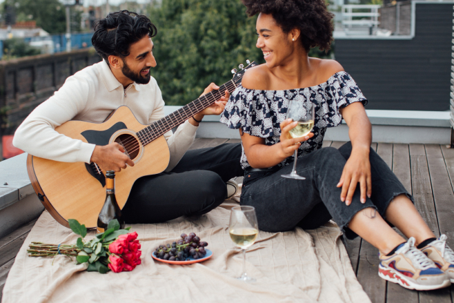 valentine's day planning couple love gift present boyfriend girlfriend partner guitar rooftop champagne