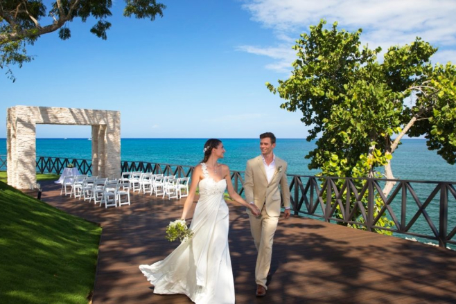 Royalton Negril wedding jamaica all-inclusive top luxury resort couple gazebo