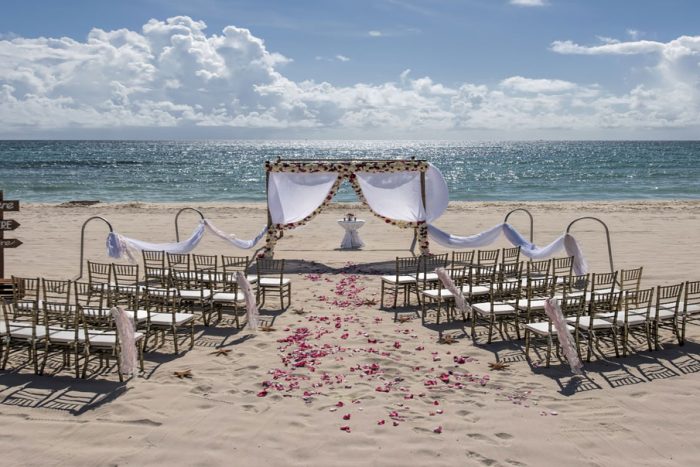 destination-wedding-2245558_960_720