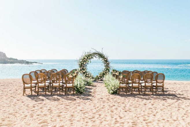 christmas wedding ideas to take to the beach destination weddings beach venue