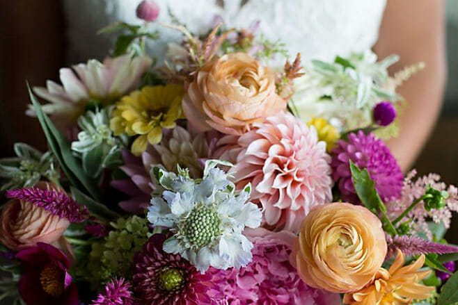 dahlia beach bouquet trends 9 beautiful destination wedding flower options