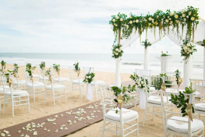 Easter Wedding Trends to Take to the Beach Destination Weddings ️ Destify