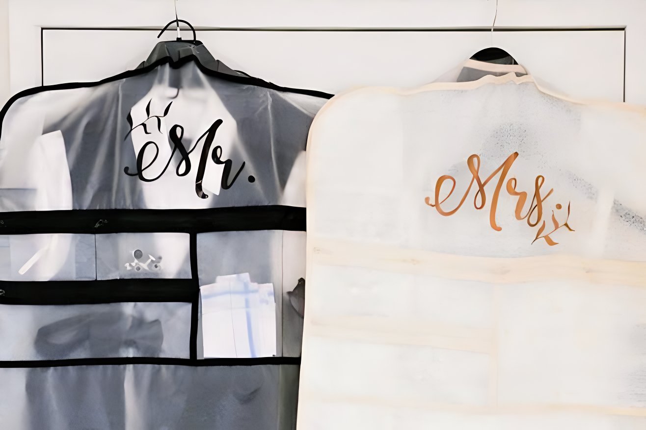 Wedding Dress Garment Bags & Packing Essentials for Bride