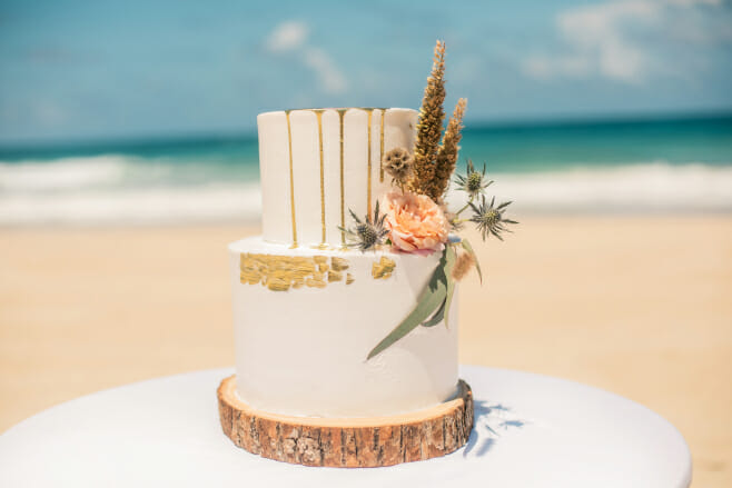 mouthwatering destination wedding catering ideas cake beach hard rock punta cana