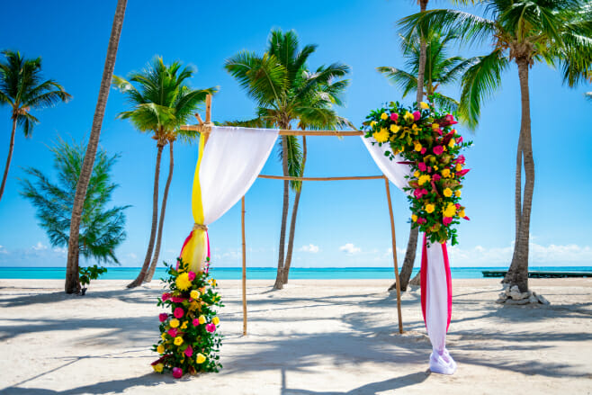 5 questions to ask your destination wedding planner hyatt ziva cap cana beach venue flowers