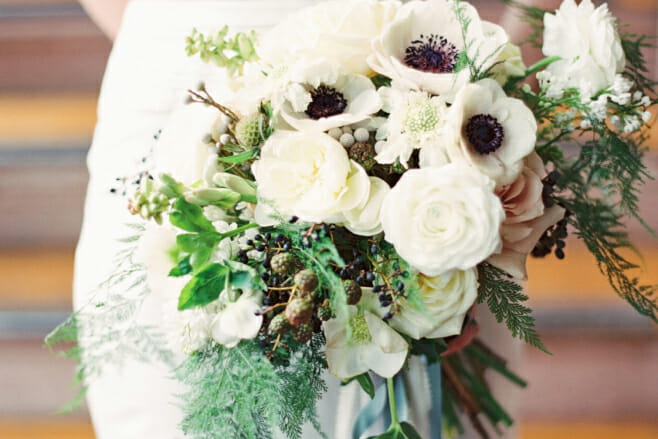 8 winter inspired destination wedding bouquets keep it simple bouquet