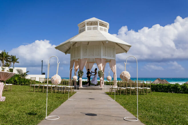 what is the average price for a cancun destination wedding packages paradisus gazebo venue