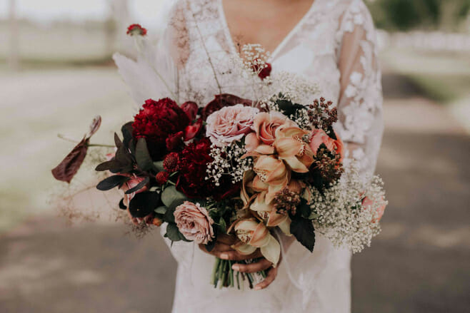 8 winter inspired destination wedding bouquets peach perfection bouquet