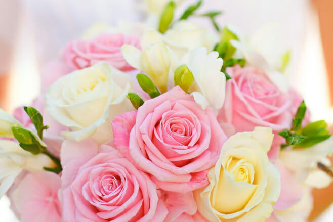 10 valentine's day destination wedding ideas rose bouquet