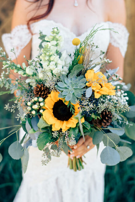 fall destination wedding floral designs sunflower bouquet autumn trends