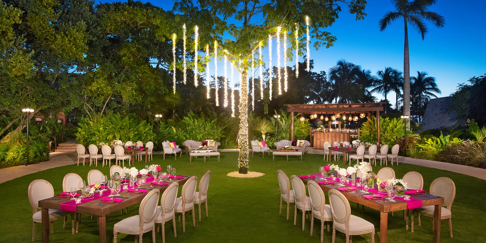 Secrets Akumal Garden venue for wedding receptions