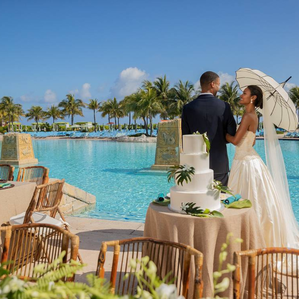 The Beach at Atlantis - Unique bath colonnade destination wedding venue