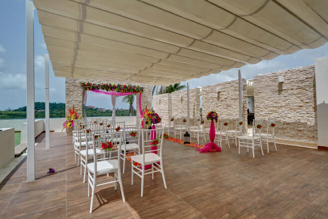 tips to kickstarting your destination wedding planning process royalton antigua sky venue caribbean islands