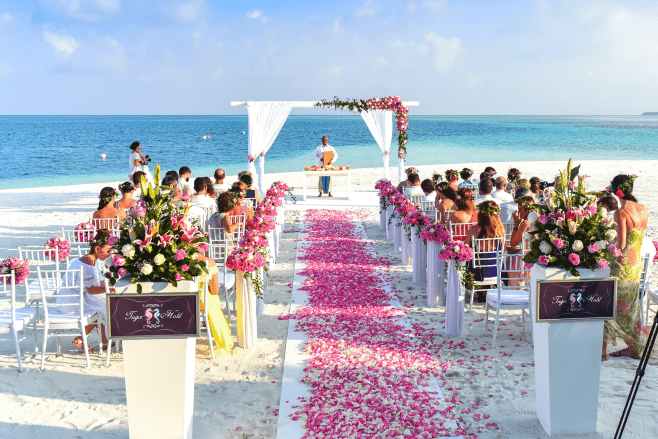 Beach venue showcasing the benefifs of All Inclusive & Non-All Inclusive Resorts