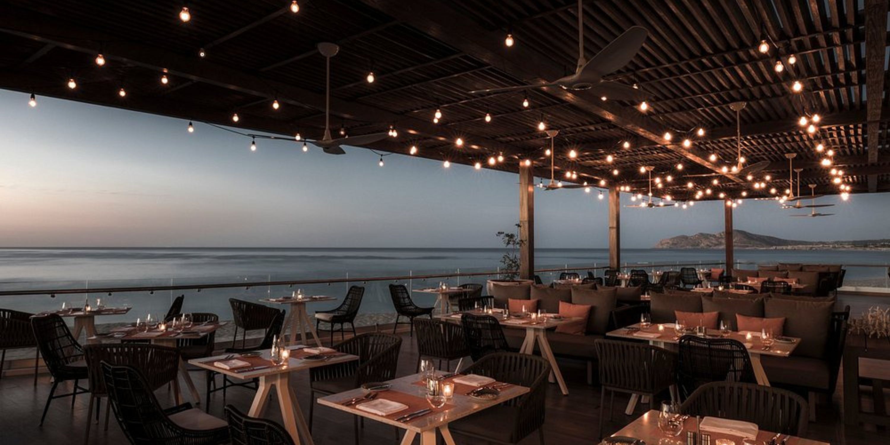 Le Blanc Spa Resort Los Cabos is perfect for a destination wedding, with sunset dining by the sea.