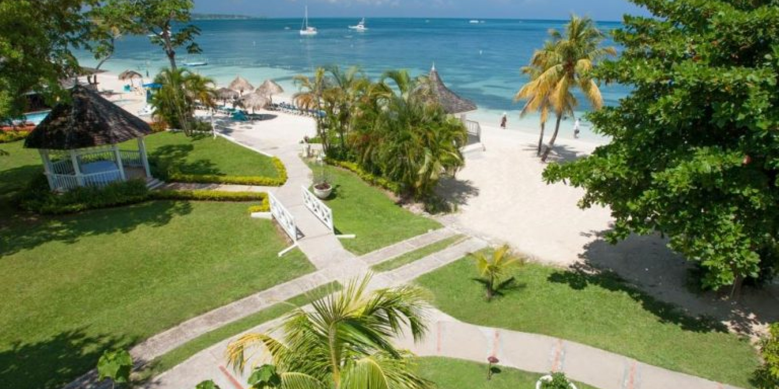 SANDALS NEGRIL Beachfront