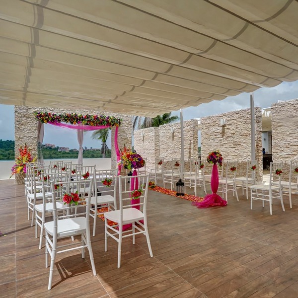 Navigating Wedding Seating Chart Etiquette