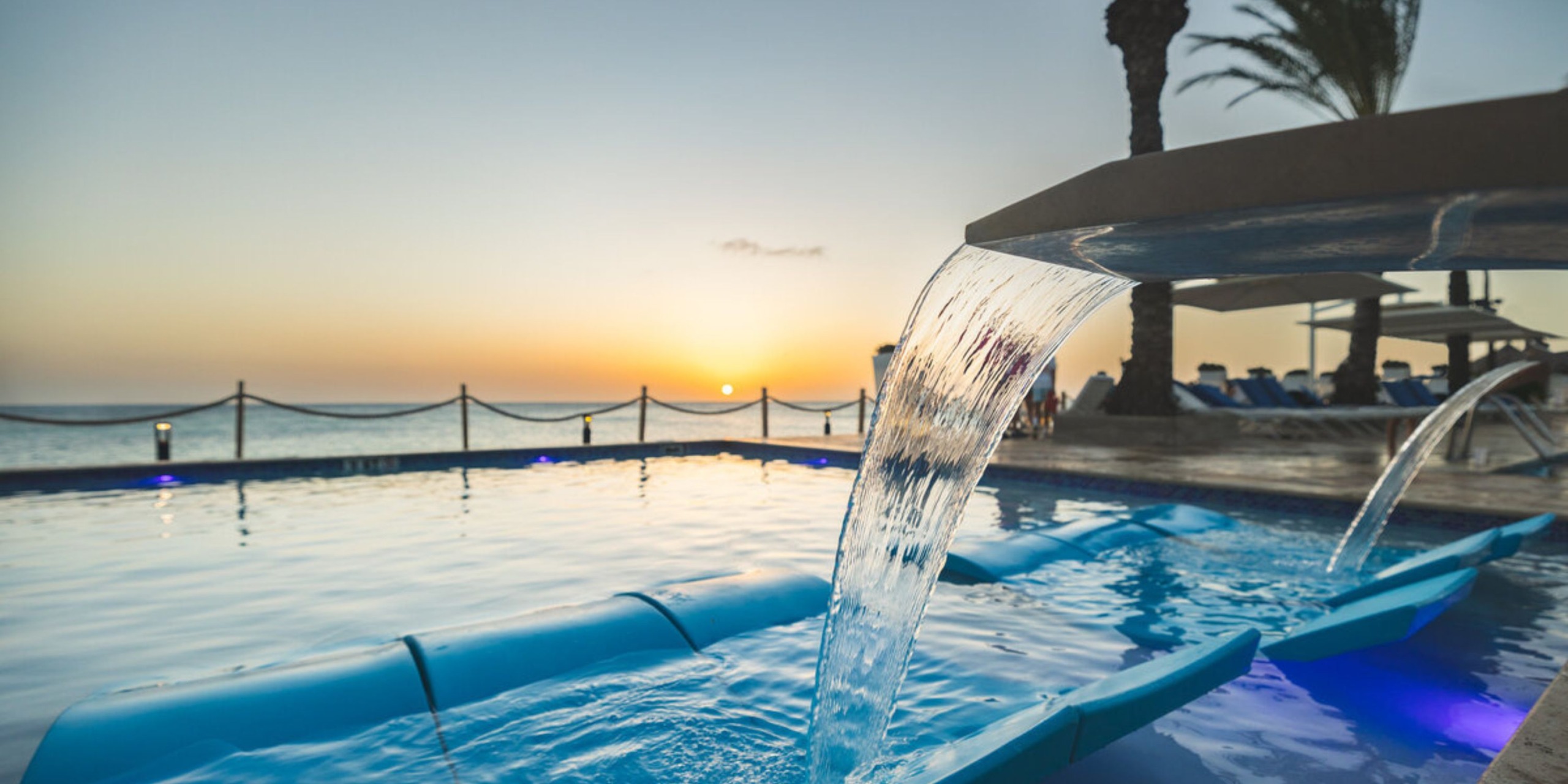 tamarijn-aruba-pool-sunset