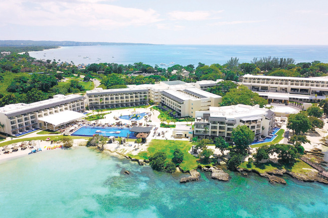 Aerial view of the all-inclusive Hideaway at Royalton Negril with a Jamaica wedding package