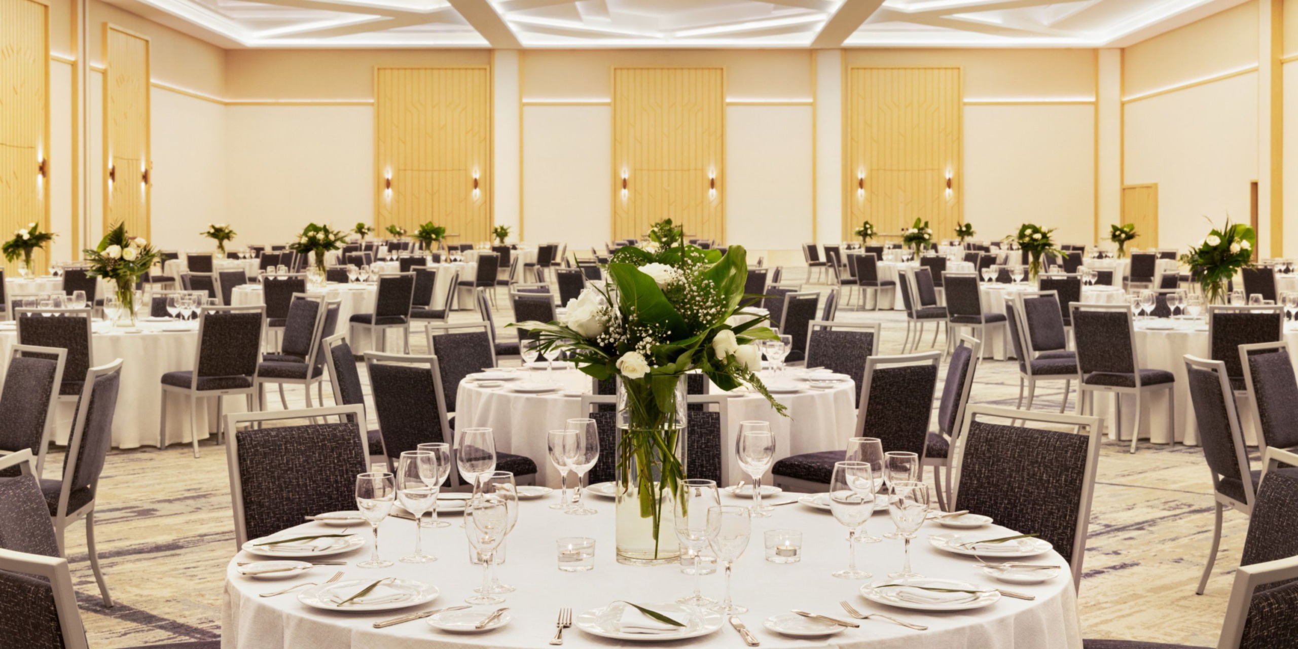 hilton-cancun-ballroom-setup