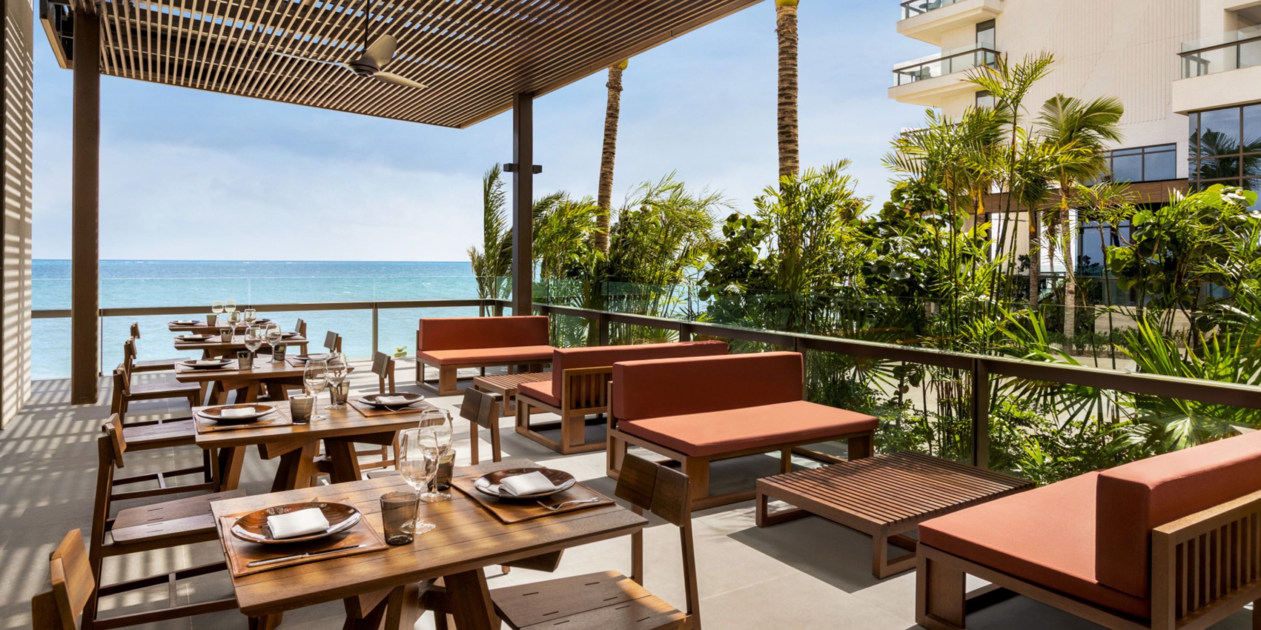 hilton-cancun-restaurant-2
