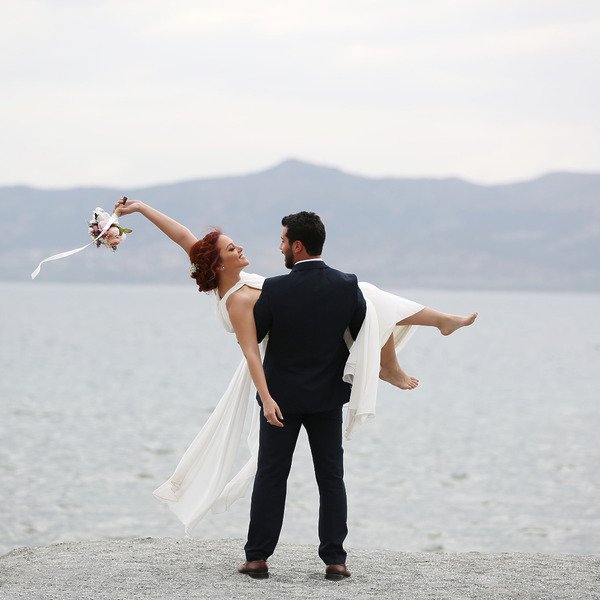 Bride and groom after their destination wedding in a cabo wedding venue