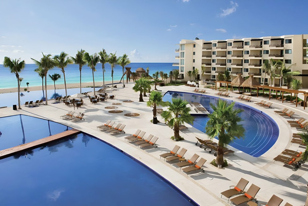 The all-inclusive Dreams Riviera Cancun resort in Mexico