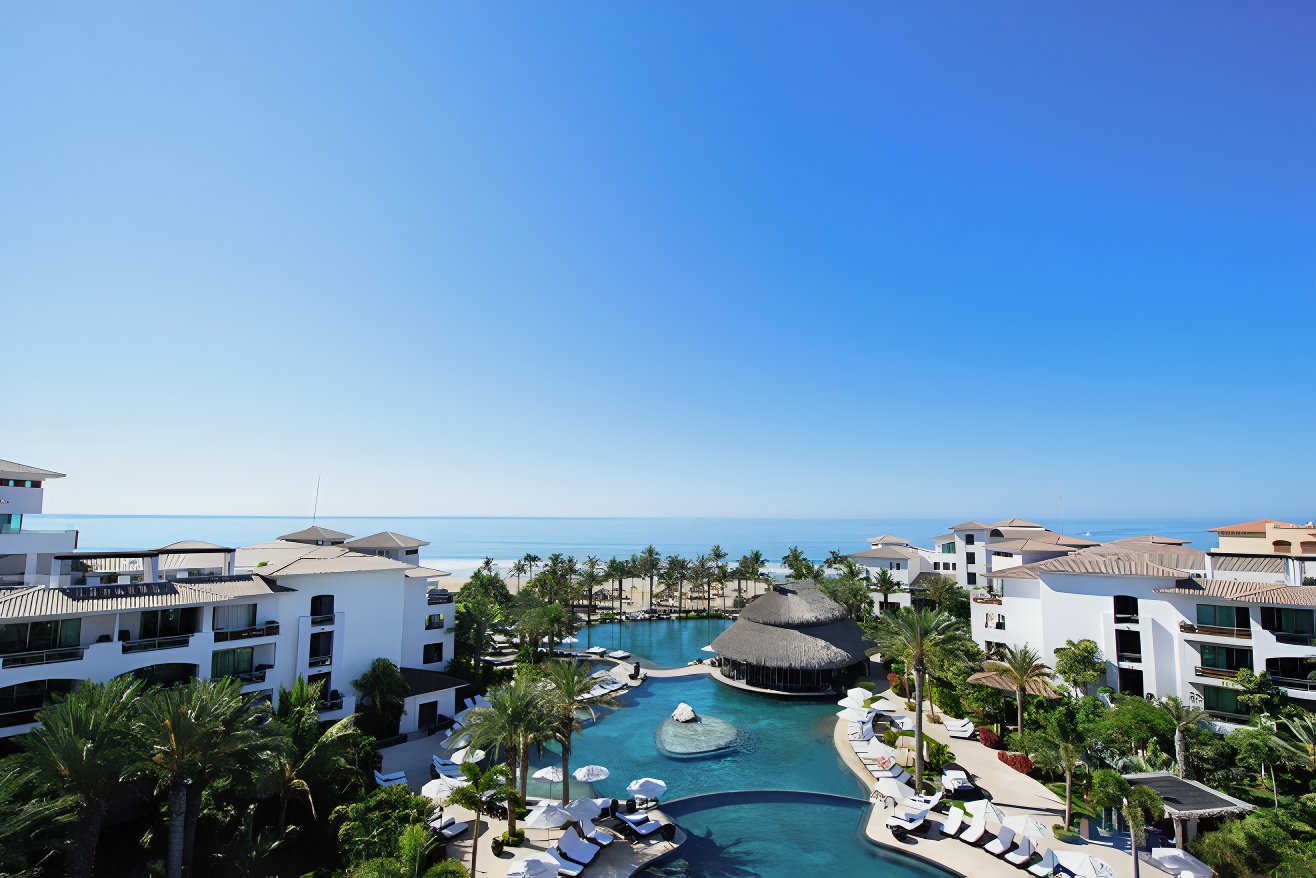 Los Cabos travel to destination wedding resorts, on clear blue sky days