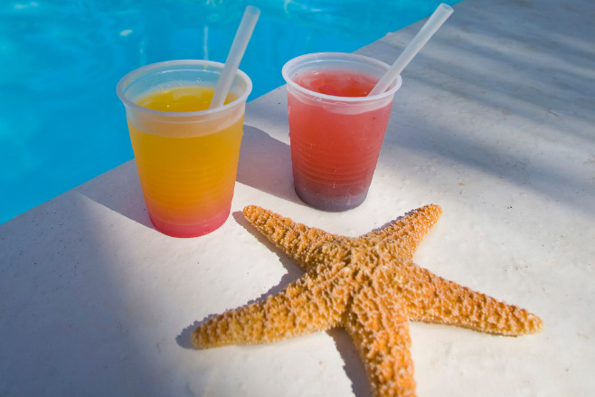 Cocktails by the pool destination wedding pros and cons