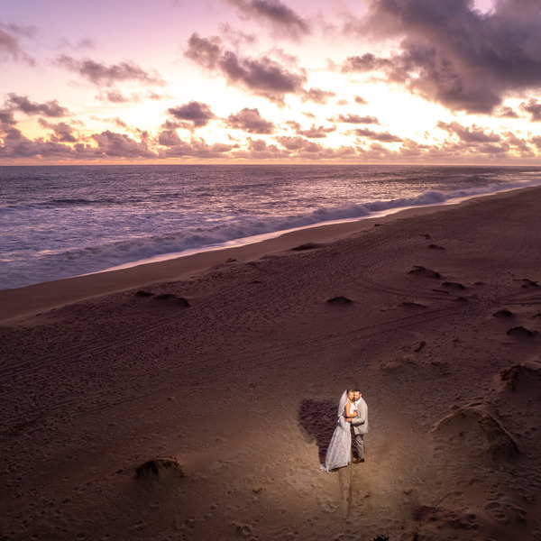 Spot-lot couple on a beach
