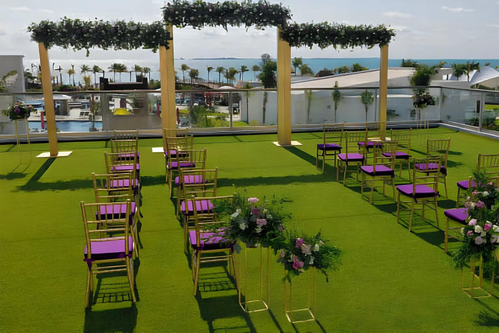 Planet Hollywood Cancun's Roof Top Wedding Gutso