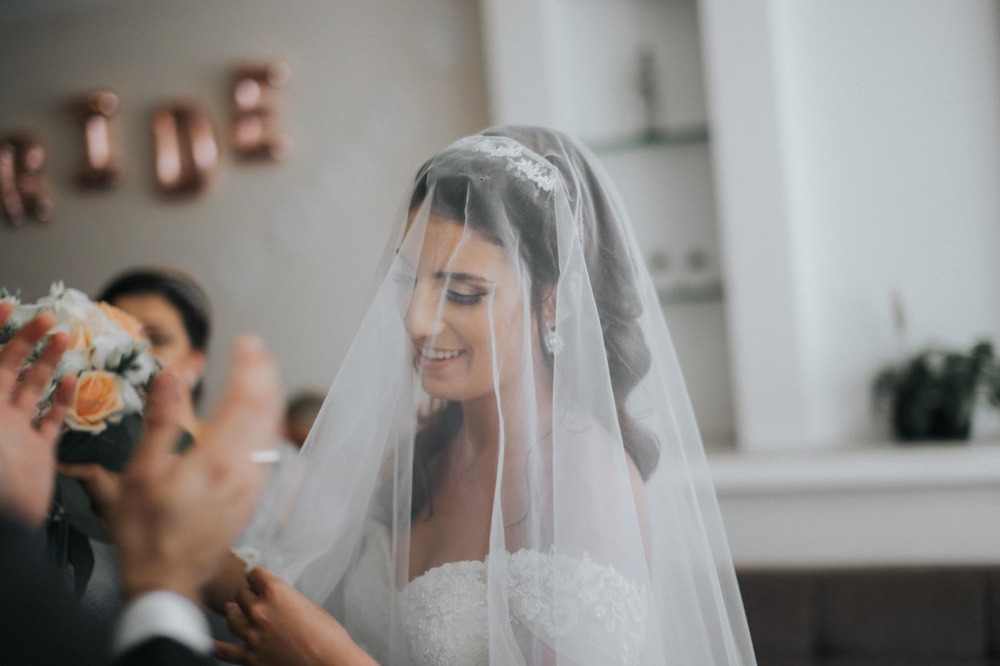 Wedding Veils are making a comeback