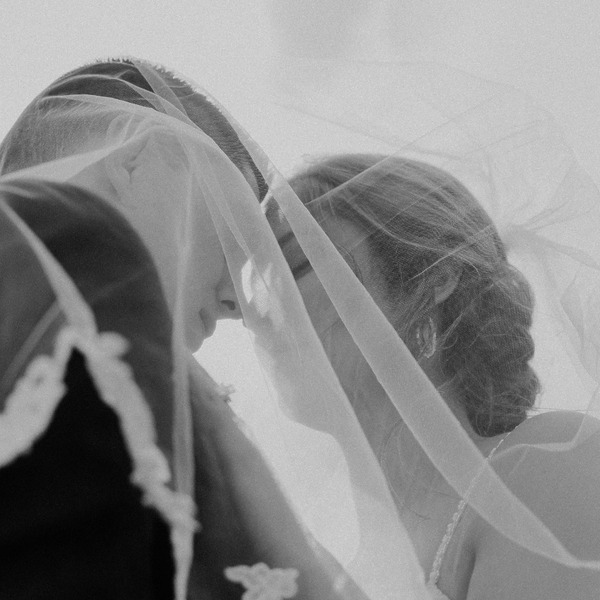 Wedding Veils Are Back for the Drama