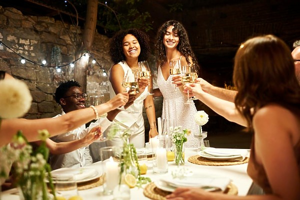 How to Improve Your Destination Wedding Guest Attendance