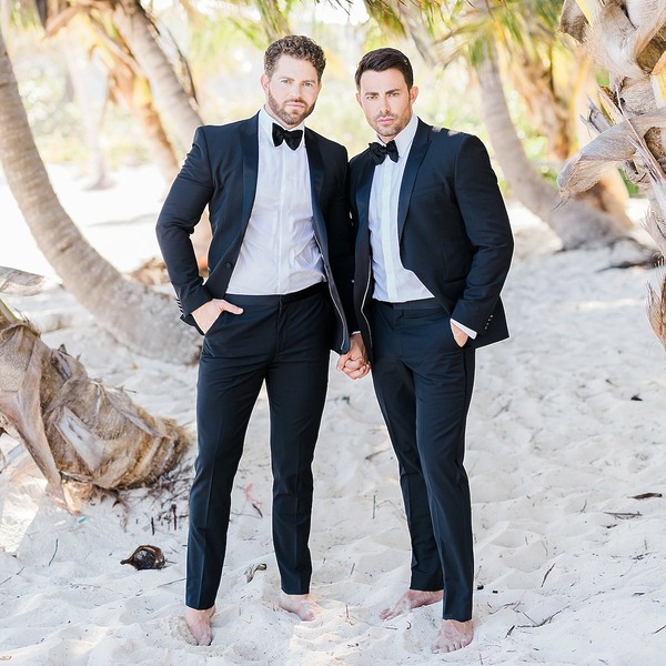 Jonathan Bennett and Jaymes Vaughan&rsquo;s Destination Wedding in Paradise