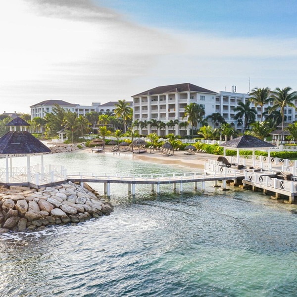 Our Guide to Weddings at Hyatt Ziva Rose Hall