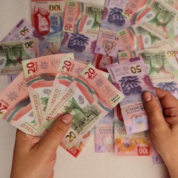 Navigating Currency Exchange Rates for Destination Weddings