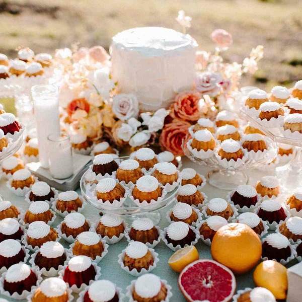 Wedding Cake Alternatives: Delicious Options Beyond Traditional Cakes