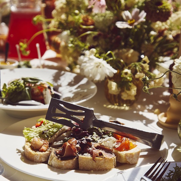 Exploring Food Allergies and Dietary Restrictions in Destination Wedding Planning