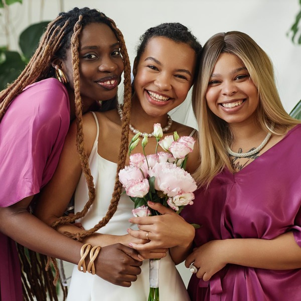 Getaway Wedding Support: 10 Tips for the Maid of Honor