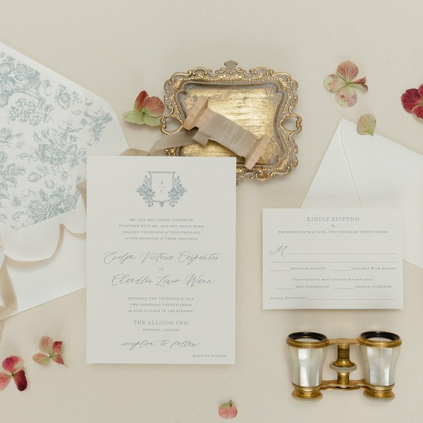 Incorporating Destination-Inspired Elements into Your Wedding Stationery