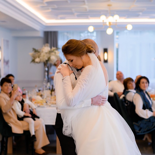 8 Destination Wedding Resorts for Large Groups That Do it Right!