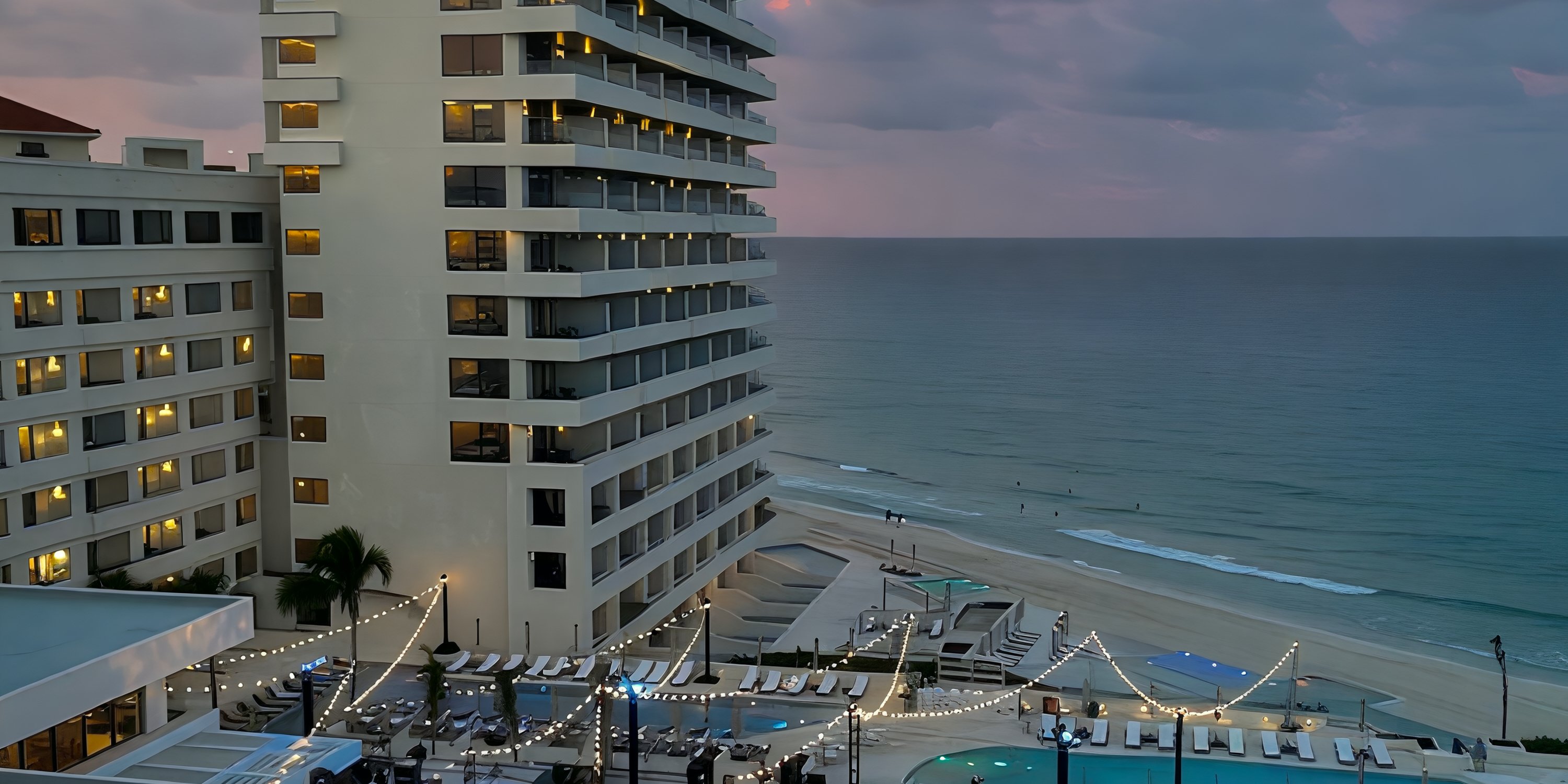 Hotel with pool, beach, and ocean views—perfect for a wedding or destination wedding at Secrets Mirabel.