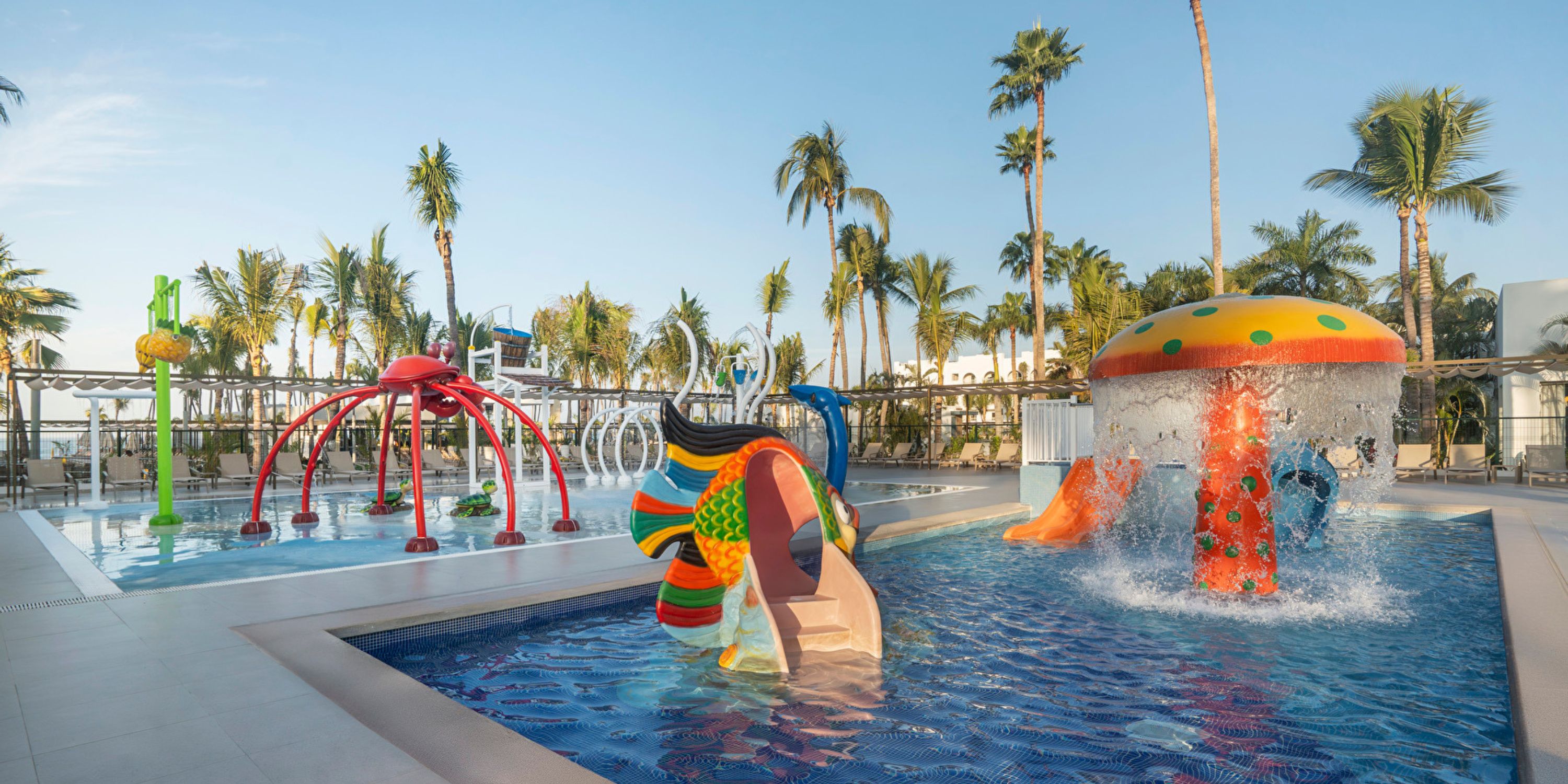 Children&rsquo;s water play area at Hotel Riu Jalisco, ideal for a family-friendly destination wedding.